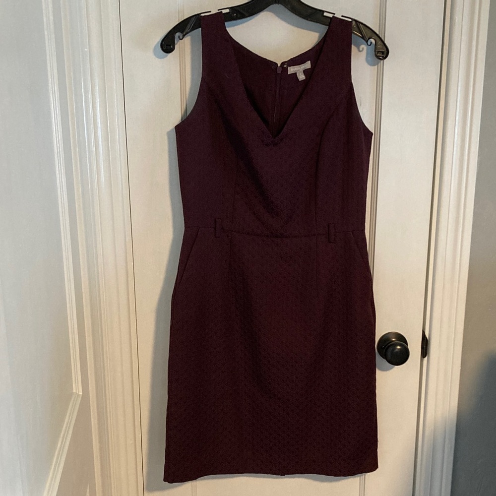 ✴️Banana Republic Sleeveless Midi Dress in Rich Burgundy